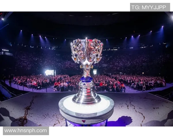 电竞新闻聚焦和平精英FPX团队意识提升与战术协作的深度探讨